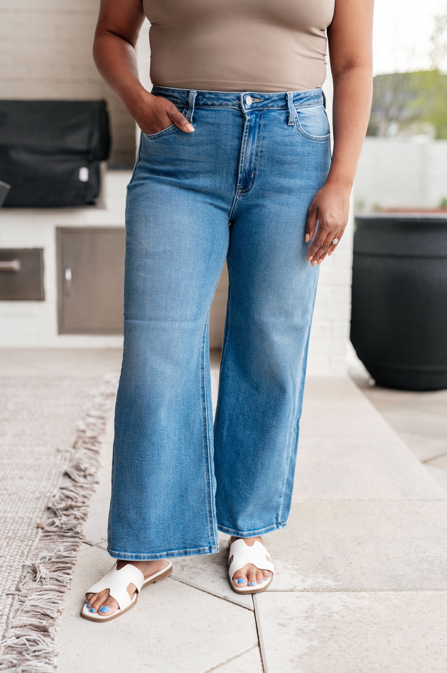 Hayes High Rise Wide Leg Crop Jeans - Simply Polished Boutique